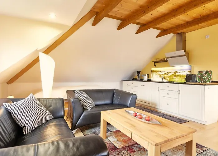 Ferienwohnung Raffael 100 qm, 2 große Betten im Wohnzimmer Cuxhaven